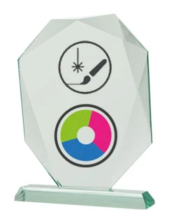 Skleněná trofej s barevným potiskem LuxorJet, gravírováním a inkoustovou výplní a pouzdrem