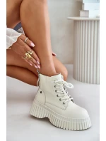 Zateplené kožené kotníkové boty na masivní podrážce světle béžové GOE OO2N4127