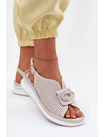 Kožené dámské sandály s ozdobným detailem šedé Deliva