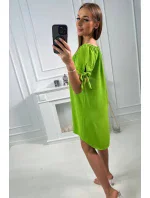 Šaty s vázáním na rukávech pistáciové barvy