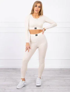 Souprava s blůzou nahoře pruhovaná světle béžová