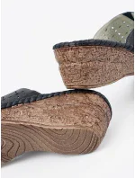 Jedinečné nazouváky dámské tmavě modré na klínku Jedinečné nazouváky dámské tmavě modré na klínku