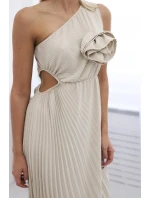 Plisované šaty s květinou světle béžová Plisované šaty s květinou světle béžová