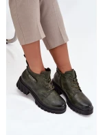 Nízké zateplené dámské boty na klínku s ozdobným páskem tmavě zelené Therisse