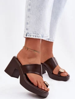 Dámské Pantofle na Podpatku se Zlatým Detalem Čokoládové Sinora