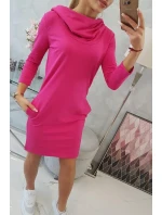 Šaty s kapucí a kapsami fuchsiové barvy Šaty s kapucí a kapsami fuchsiové barvy