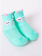 Yoclub Dětské dívčí protiskluzové ponožky s gumovou podrážkou OBO-0173G-5000 Mint