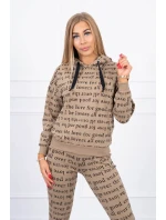 Sada s potiskem v barvě camel Sada s potiskem v barvě camel