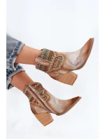 Kožené Boty Kovbojky Na Podpatku S Dekorativním Pletením Maciejka 06810-29 Multikolor