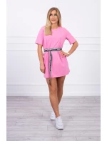 Šaty s ozdobným páskem světle růžové Šaty s ozdobným páskem světle růžové