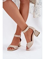 Sandály na podpatku  model 213931 Step in style