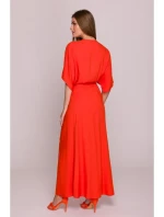 S406 Viskózové maxi šaty se zavinovacím vzorem - korálová barva