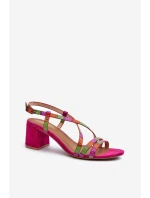 Sametové sandály na nízkém podpatku Maciejka 06653-15 Fuksja