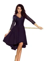 Tmavě modré dámské šaty s dlouhým zadním dílem a krajkovým výstřihem model 6412394