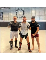 Chrániče holenních kostí M - Phantom Red Chrániče holenních kostí M - Phantom Red