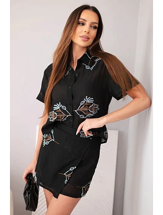 Dámský komplet košile s krátkým rukávem a sukně-šortky vyšívané černá