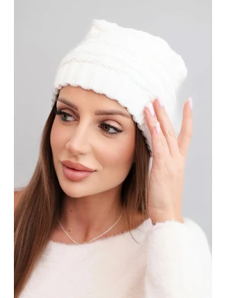 Dámská zimní čepice s klasickým ribovým vzorem K439 bílá