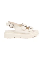 Klasické hnědé dámské  sandály platforma