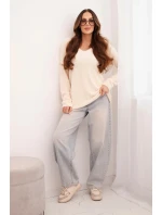 Svetr dámský z měkké pleteniny s dekoltem do V ecru