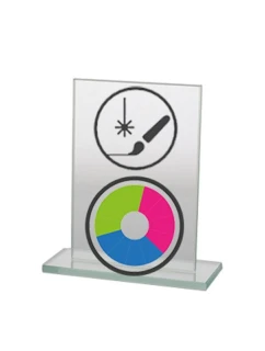 Skleněná trofej s barevným potiskem LuxorJet, gravírováním a inkoustovou výplní