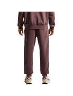 Pánské kalhoty Nike Club hnědé FN3801 502 Pánské kalhoty Nike Club hnědé FN3801 502
