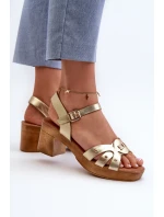 Dámské sandály na podpatku z eko kůže zlaté Assames