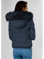 Tmavě modrá krátká dámská zimní prošívaná bunda (7694) Tmavě modrá krátká dámská zimní prošívaná bunda (7694)