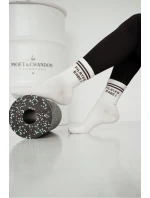 Dámské ponožky s hnědým nápisem PILATES BABE Ecru