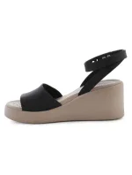 Sandály Crocs Brooklyn s kotníkovým páskem W 209406-07H Sandály Crocs Brooklyn s kotníkovým páskem W 209406-07H