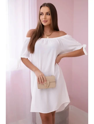 Šaty vázané na rukávech bílé