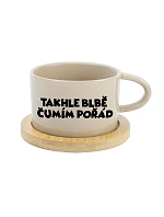 TAKHLE BLBĚ ČUMÍM POŘÁD - krémový hrníček makronka 200 ml TAKHLE BLBĚ ČUMÍM POŘÁD - krémový hrníček makronka 200 ml