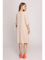 S393 Šaty áčkového střihu s vázacími rukávy - béžové S393 Šaty áčkového střihu s vázacími rukávy - béžové