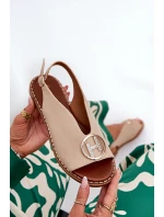 Ploché elegantní sandály s ozdobou béžové Iseliria Ploché elegantní sandály s ozdobou béžové Iseliria