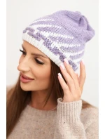 Zimní dámská čepice z vlny s geometrickým vzorem a kamínky K469 fialová