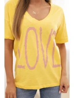 Dámská bavlněná blůza s výstřihem do V a potiskem LOVE žlutá