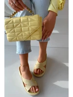 Dámské pantofle na platformě z ekocrézu žluté Calorine