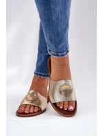 Zazoo 2938 Kožené Pantofle Na Plochém Podpatku S Ozdobou Zlaté