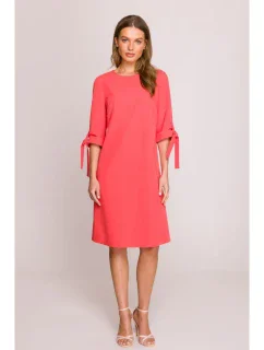 S393 Šaty áčkového střihu s vázacími rukávy - korálová barva
