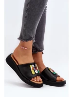 Dámské kožené žabky s ozdobou černé Asames Dámské kožené žabky s ozdobou černé Asames
