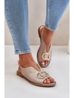 Kožené sandály na plochém podpatku s ozdobou Laura Messi 2865 Zlaté