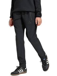 Adidas Tiro 26 Travel Tkané kalhoty pro děti černé JM5556