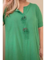 Dámské bavlněné šaty pro plnoštíhlé s vázáním u výstřihu zelená