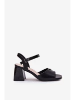 Dámské sandály na podpatku Vinceza 62235 černé