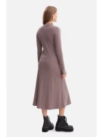 B299 Žebrované midi šaty s asymetrickým pasem - kakao B299 Žebrované midi šaty s asymetrickým pasem - kakao