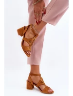 Sandály na nízkém podpatku Camel Eleriva