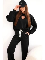 Dámská souprava máslíčko s výřezem ve tvaru srdce černý