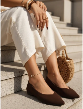 Dámské semišové baleríny se špičatou špičkou hnědé FashionStreet ZY1423