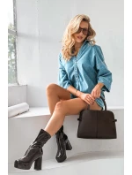 Lakované dámské kotníkové boty na platformě a sloupkovém podpatku čokoládové Calvessa Lakované dámské kotníkové boty na platformě a sloupkovém podpatku čokoládové Calvessa