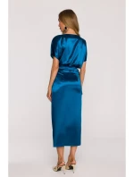 M887 Saténové šaty v zavinovacím stylu - oceánsky modré