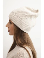 Dámská zimní čepice s vlnou a žebrovaným vzorem K471 béžová